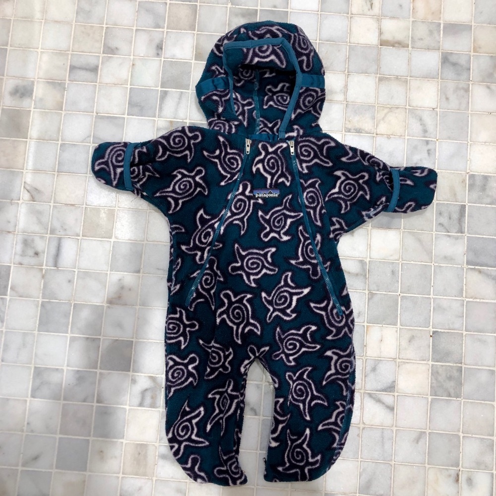 Patagonia fleece 3 mon bunting, good condition